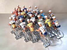 Année 1997- 20 cyclistes miniatures - Tour de France Giro - Cycling figure