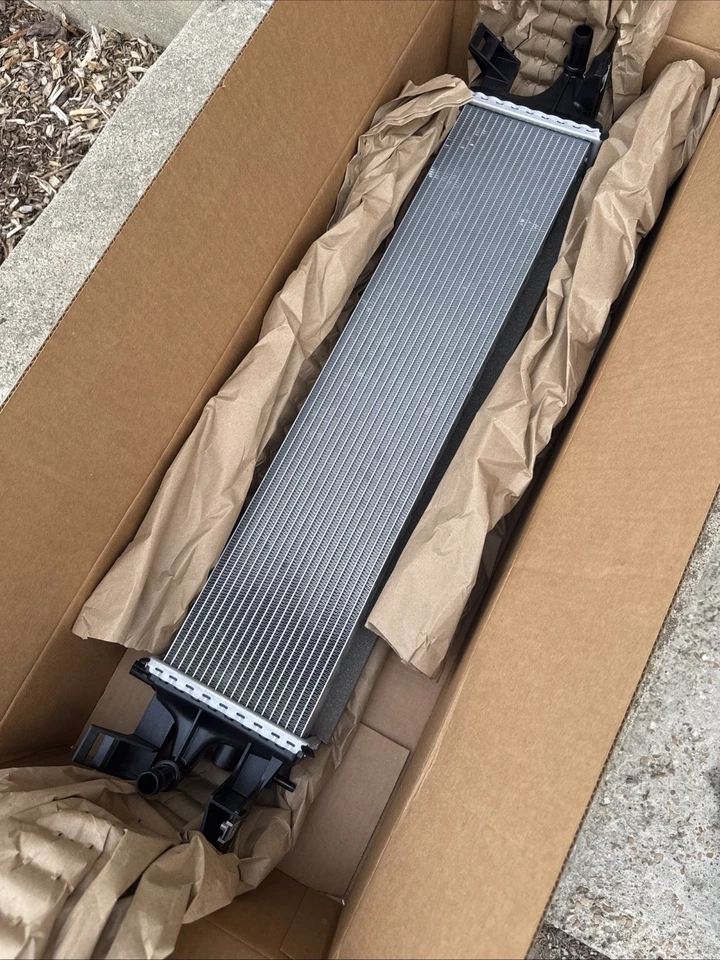 Радиатор Motorcraft RAD-160 F1FZ-8006-B - Изображение 3 из 4