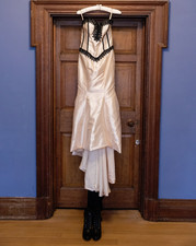Ivory Satin & Lace Gothic Strapless Mermaid Wedding Dress Size 12