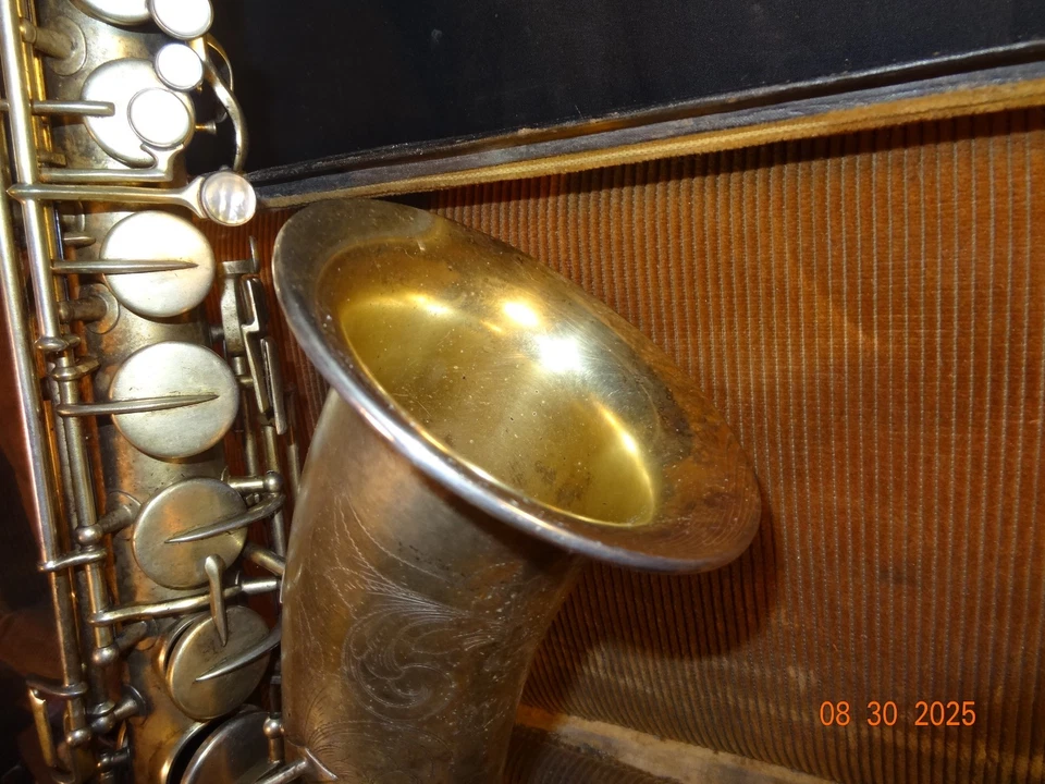 ANTIQUE 1921 MARTIN ELKHART SILVER PLATED BRASS C MELODY SAXOPHONE #29238 - Image 2 of 4