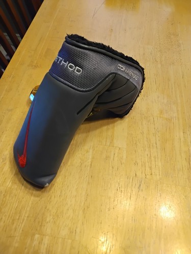 Nike Method Converge Blade Putter Head Cover