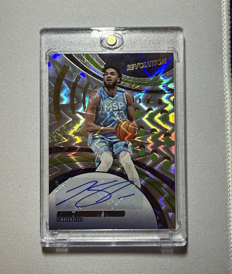 Panini 2020-21 Revolution Autographs Fractal Karl-Anthony Towns 32/50 Jersey #