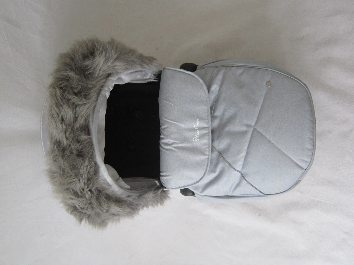 Silver cross pioneer sale hood and apron grey
