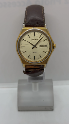 Seiko Spirit Quartz 7N48-7000 Vintage Rare Wrist Watch Japan Date