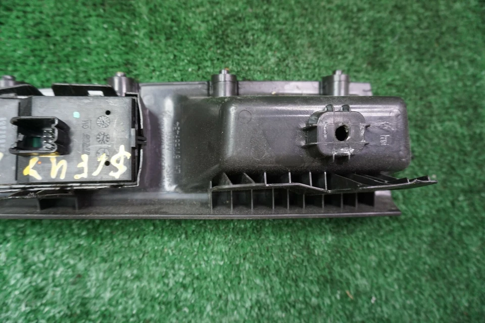 2011 2012 2013 2014 CHEVROLET VOLT MASTER Window Switch OEM20838852 - Image 4 of 4