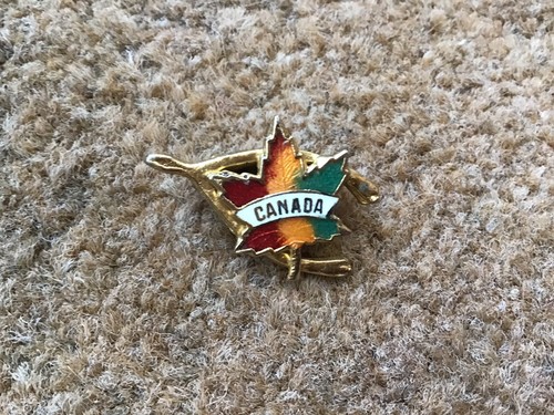 Kanada Ahornblatt Wunschknochen Emaille Pin Anstecker