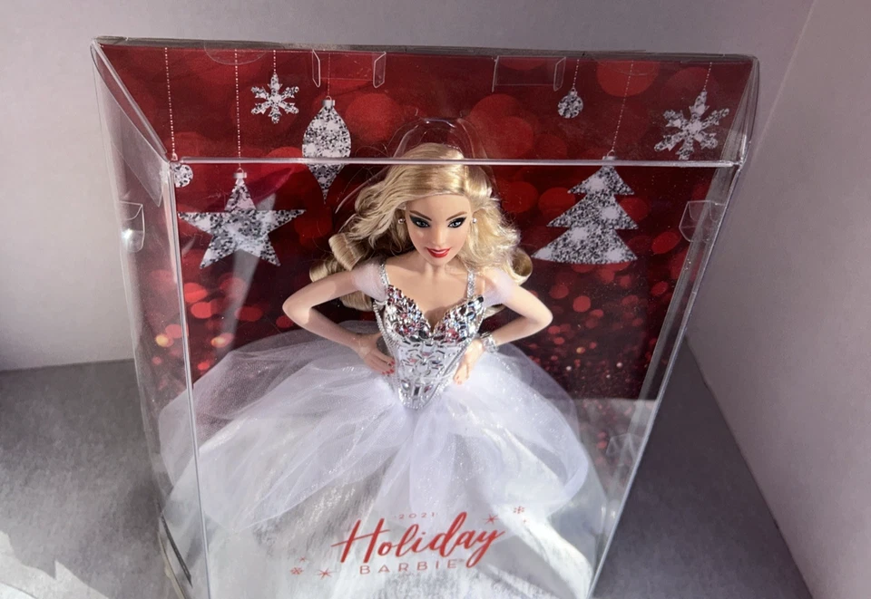 Barbie de vacaciones 2021 - Rubia/Caucásica - Muñeca #GXL18 - Nunca sacada de la caja Foto 2 de 4