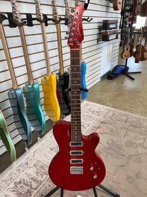 Godin Triumph - Red Sparkle