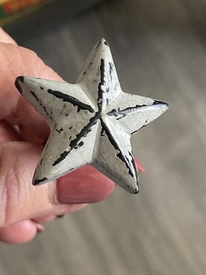 Gray/white star shaped distressed drawer/cabinet knobs (Heavy Duty - Set of 4)