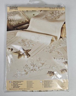 RICO DESIGN  TABLE LINEN KIT, 35'' X 35'', BEIGE