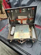 Antique Automobile Trunk Picnic Set for Model T Ford 