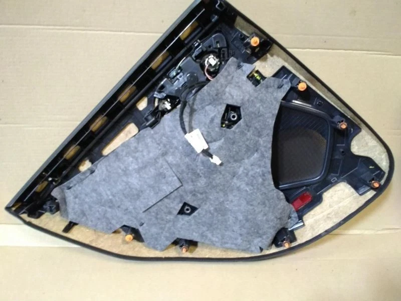 2016 Mercedes-Benz CLA250 Driver Side Rear Door Panel Black Foto 3 de 4