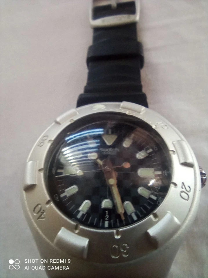 Reloj deportivo Swatch Vintage 1997 aluminio ironía buceo Foto 2 de 4