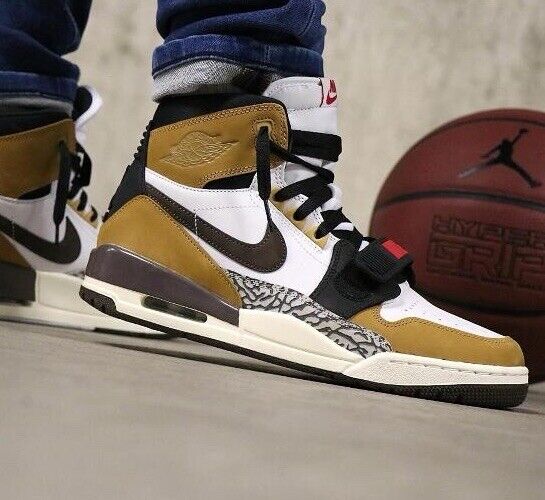 Air Jordan Legacy 312 “Rookie of the Year” - Men's Size 9.5 Air Jordan Legacy 312 “Rookie of the Year” - Men's Size 9.5