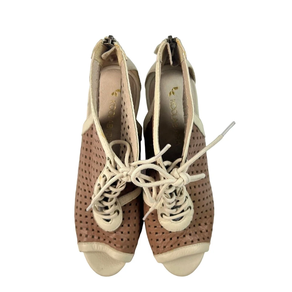 Botines de cuña de corcho Koolaburra talla 8 con cordones plataforma perforada punta abierta cuero Foto 4 de 4