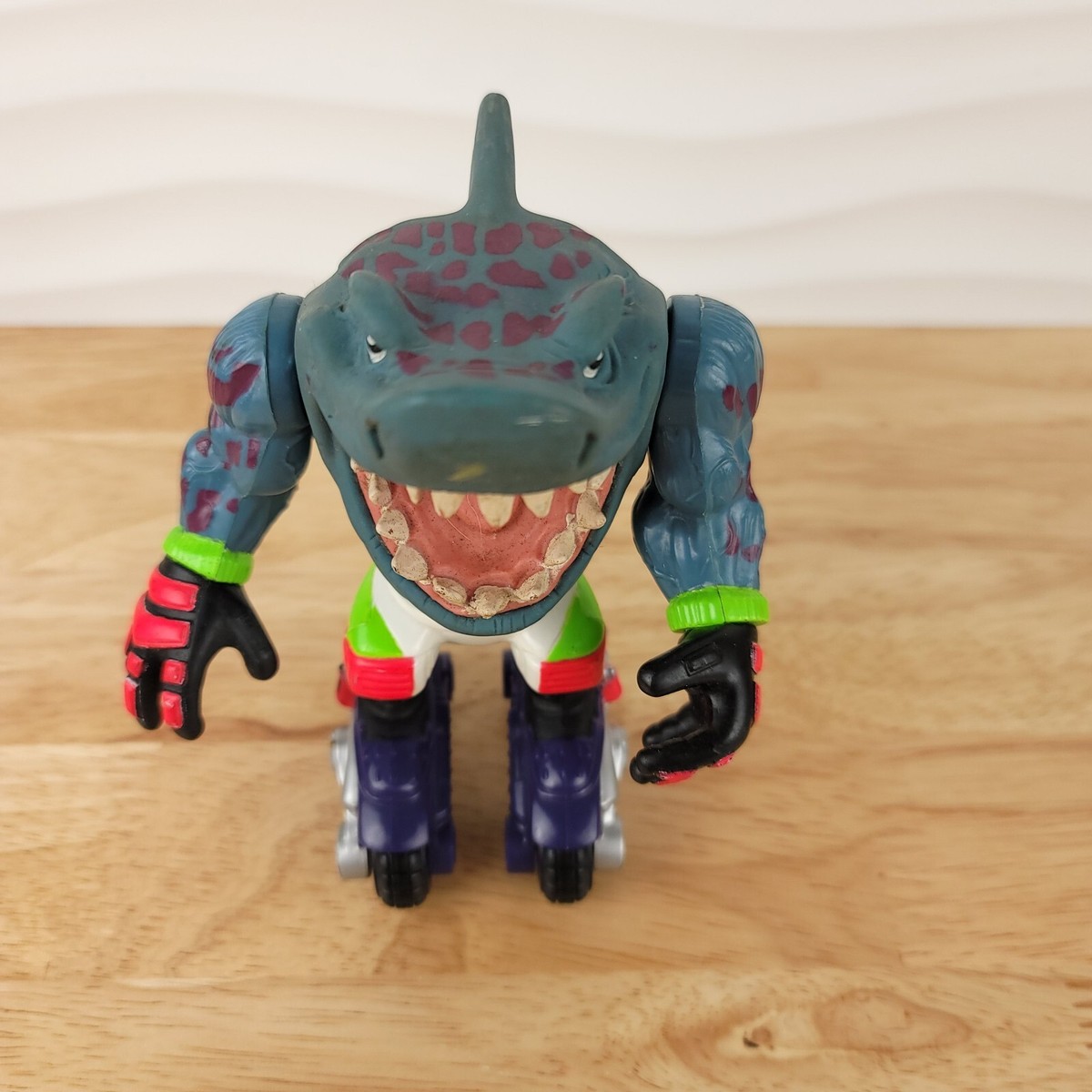 Street Sharks Moto Streex フィギュア Street Sharks 30th Anniversary Streex Action Figure | Mattel