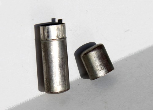 RARE ANCIEN BRIQUET ESSENCE RECHARGEABLE, LAITON ARGENTÉ, VINTAGE PETROL LIGHTER - Foto 2 di 8