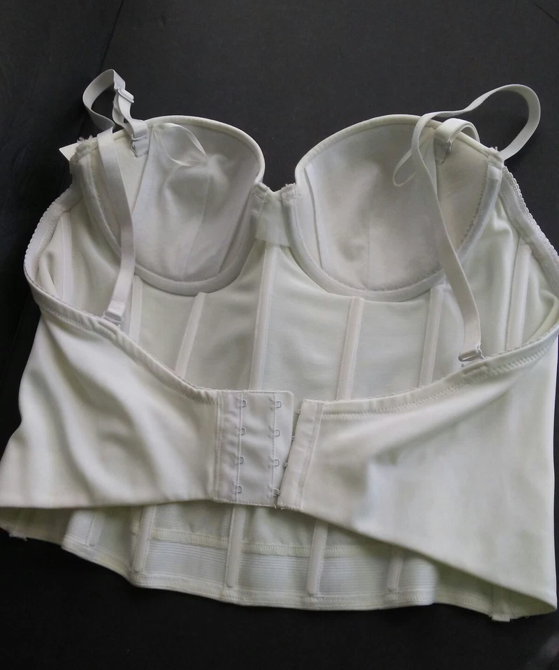 FASHION FORMS Style 23901 size 36B White Bust Bustier Upper Shapewear 4 Hooks - Image 3 of 4