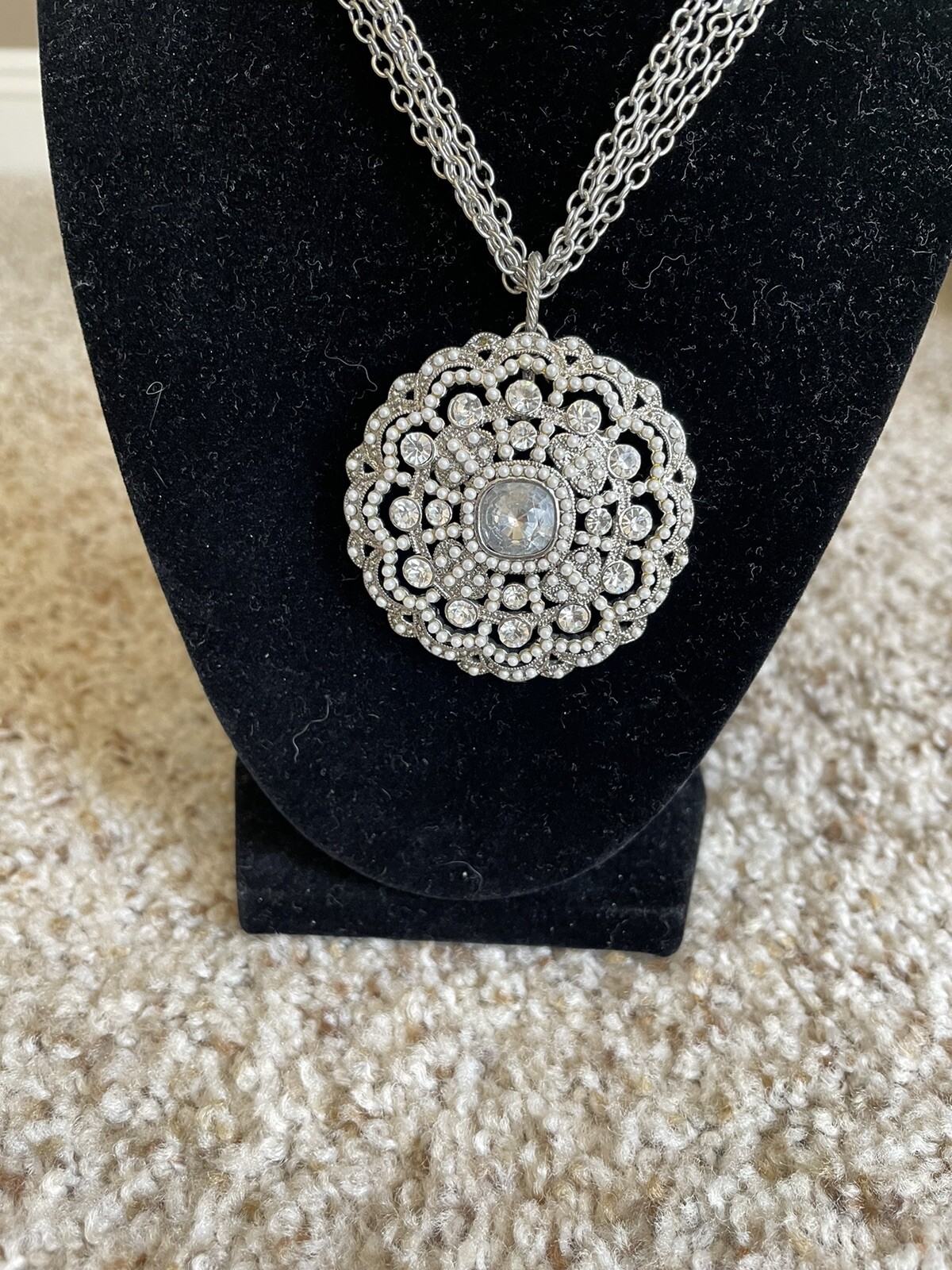 Silver Rhinestone Pendant Statement Necklace - Fr… - image 3