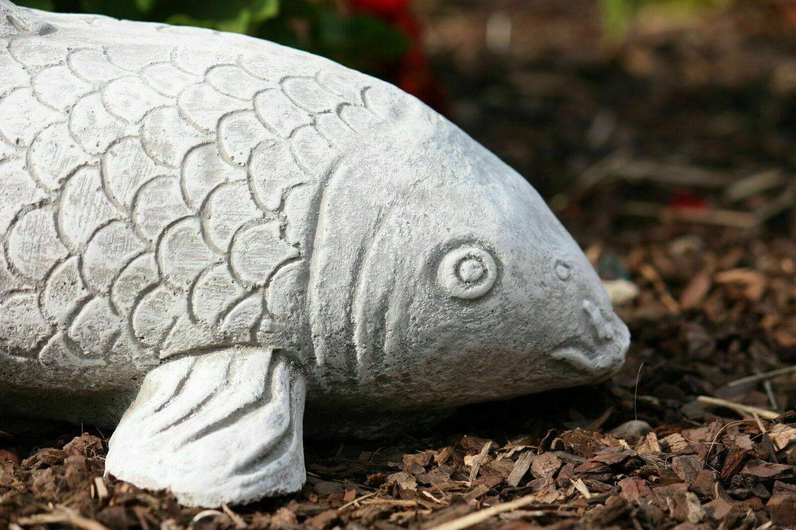 Steinfigur großer Koi Frostfest Garten Deko Steinguss Fisch Gartenfigur