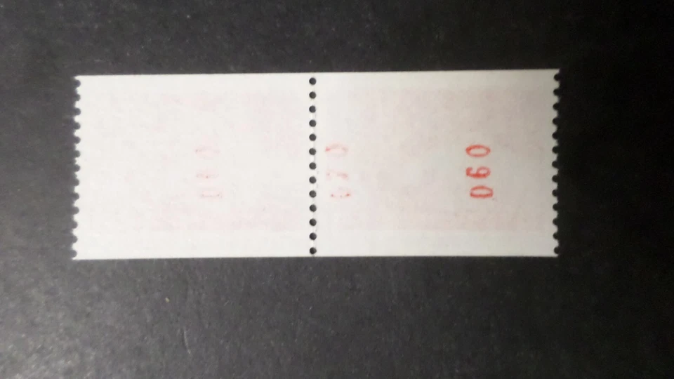 FRANCE 1979, SABINE VARIETE' TRIPLE NUMERO ROUGE timbre 2063a, ROULETTE, neuf** - Photo 2/4