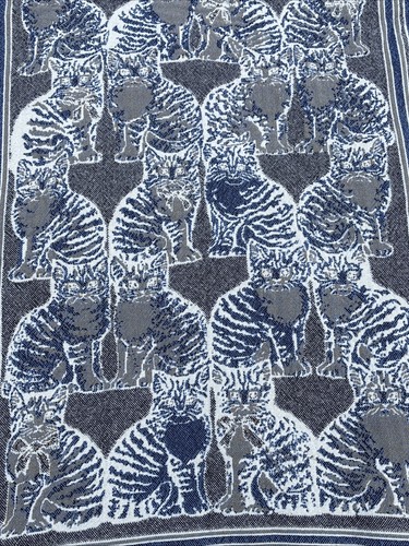Cats Woven Fringed Tapestry Throw Blanket Blue Yellow 46”x68” Heavy - Picture 7 of 10