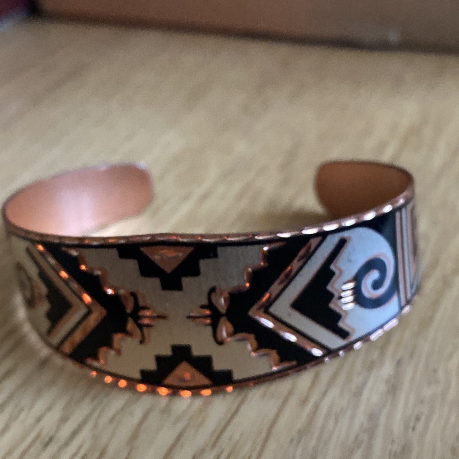 Native Apache Tsisadu Painted Engraved Copper Cuf… - image 1