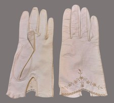 Vintage 1960's White Leather Gloves With Embroidered Floral Accents T31 K 