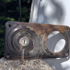 Vintage 1919 - 1925 Ford Model T Switch Gauge Dash Plate