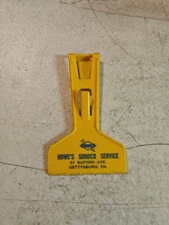 Vintage Howe's Sunoco Service Plastic Advertising Ice Scraper. Gettysburg, PA