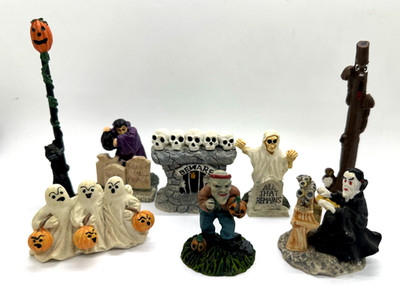 VTG Lot 8 Halloween Resin Figures 2''
