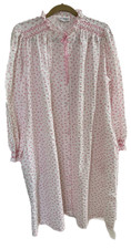 Robe Miss Elaine Pink Floral Seersucker Smocked Full Snap High Neck Large