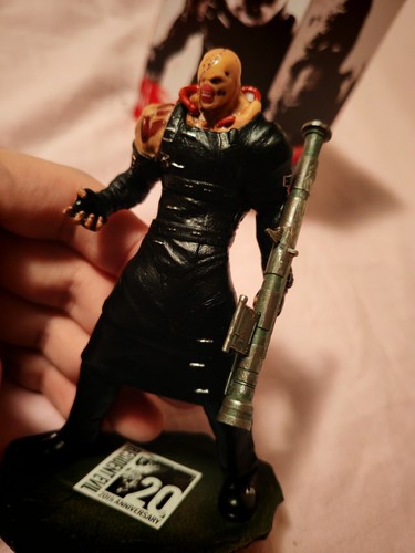 RESIDENT EVIL 3 NEMESIS MINI FIGURE STATUE 20TH ANNIVERSARY CAPCOM LIMITED NEW - Foto 3 di 5