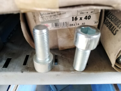 10 pieces M16x40 DIN 912 hexagonal socket screw machine screw zinc-plated