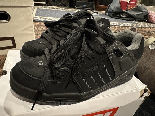 Globe Fushion Black/Night - Skate Shoes - Mens 11.5 - Picture 4 of 4