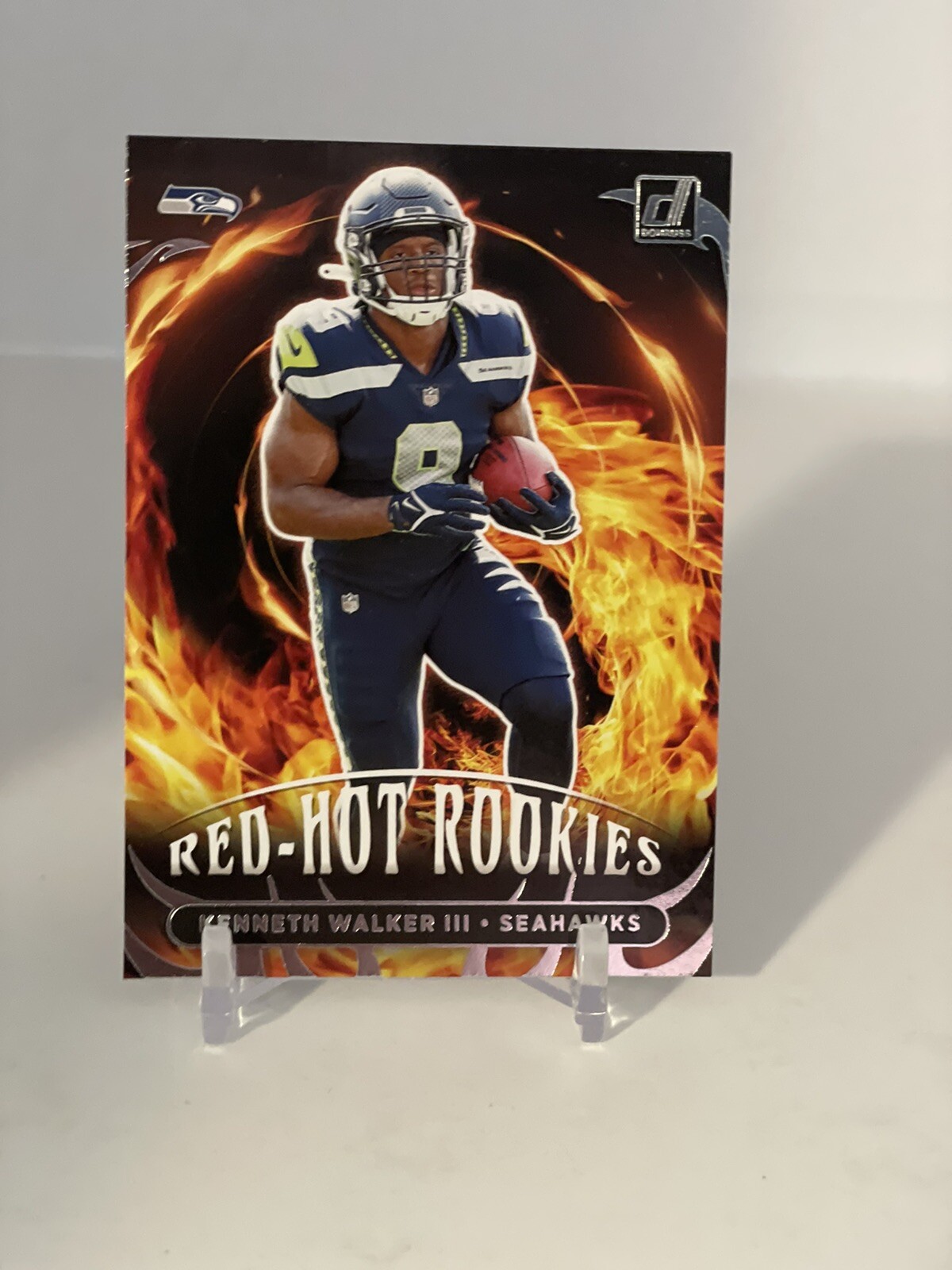2022 Donruss Football Kenneth Walker III Red Hot Rookies #RHR-7 Seahawks RC