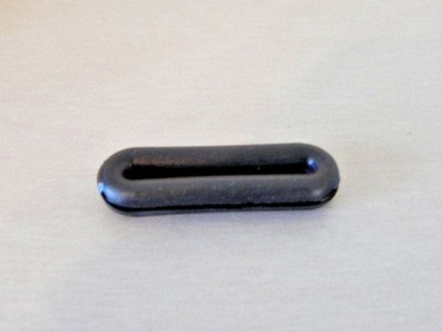 Fits Kawasaki MT1 KV75 1971-80 Oil Tank Rubber Damper Grommet New! 92075-070