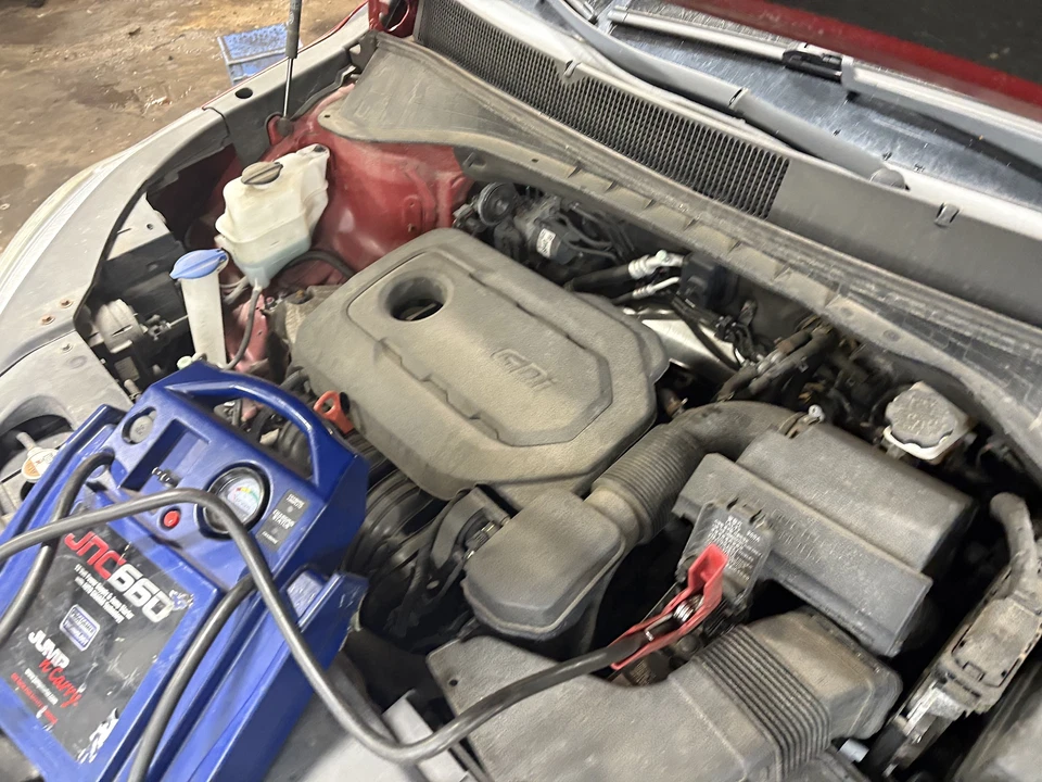 Alternador usado compatible con: Kia Sorento 2017 2,4 grado A Foto 4 de 4