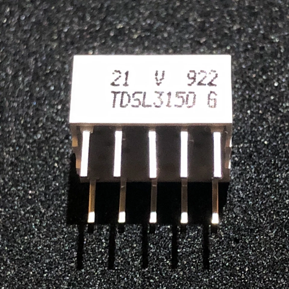 [1x] TDSL3150 VISHAY Numeric LED Display 7 Segment 0.3" Red 625nm DIP-10 - Bild 2 von 4