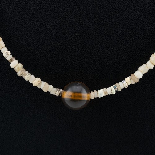 Collar de cuentas focales ámbar con caparazón antiguo de cuarzo Ø 0,8 cm 20 pulgadas de largo 7 gramos - Imagen 2 de 3