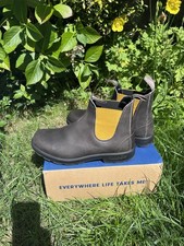 Blundstone Boots Brown  And Mustard Size 10 worn twice
