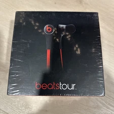 Beats by Dr. Dre Tour In-Ear Model No.  810–00009 Black and Red - New Sealed
