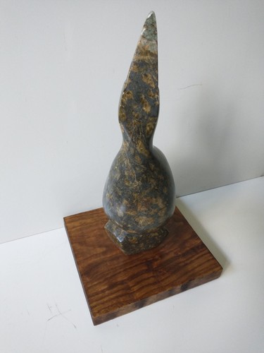 African Carved Stone Bird T.Makore? 11" Tall on Wood Base for Display - Picture 2 of 5