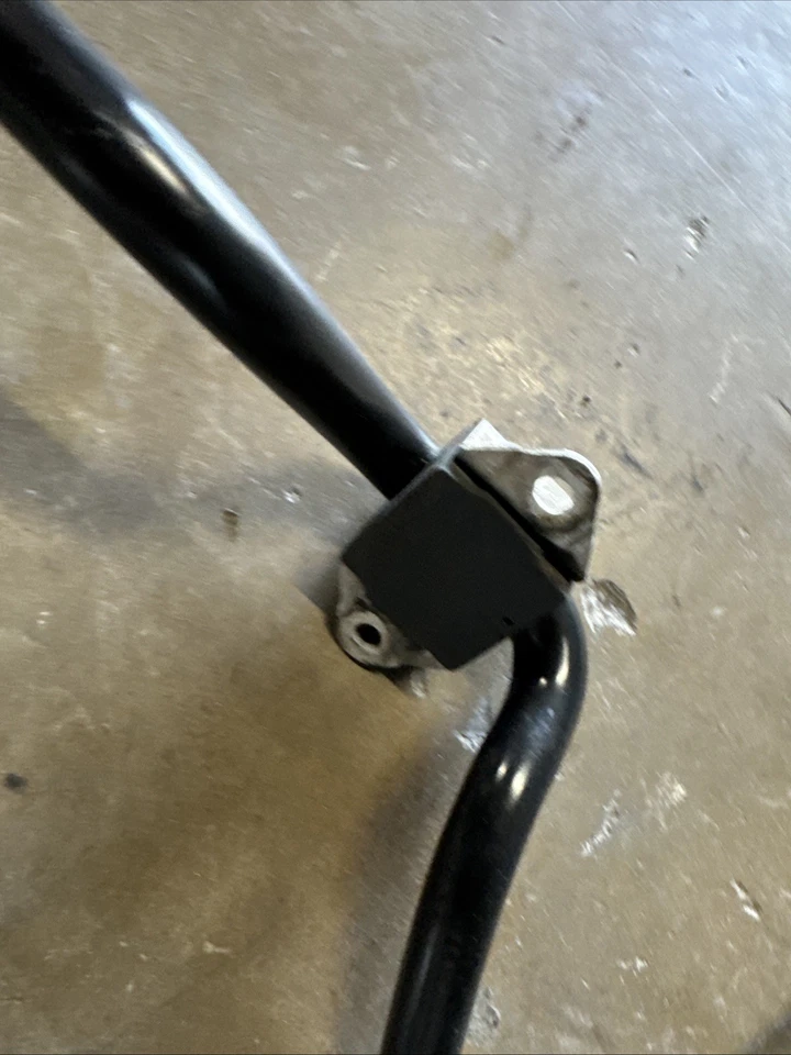 Barra estabilizadora delantera BMW Z4 2003 usada | Original OEM Foto 4 de 4