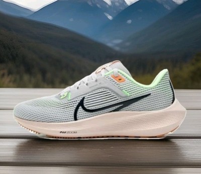 NEW Wmn's SZ 9, NIKE Air Zoom Pegasus 40 Running DV3854-006 - PHOTON DUST.