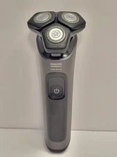 Philips Norelco Series 6000 Mens Wet & Dry Tripleheader Electric Shaver NO CORD