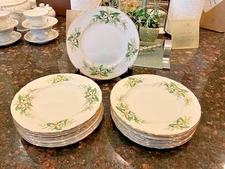 VTG 1960's Tuscan (Made in England) Bridal Flower Orange Blossom 8 1/4" Plates