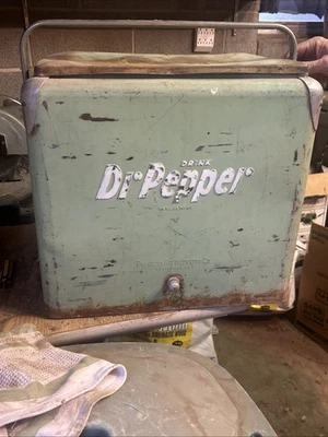 Vtg 1950s DR PEPPER PICNIC COOLER/ORIGINAL & EMBOSSED LOGO by