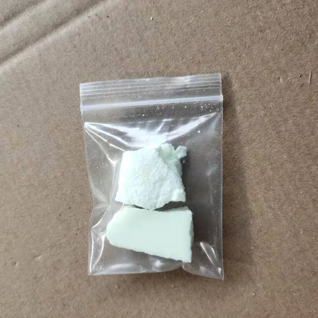 Natural and Eco Friendly Candle Wax Dye Chips for Crafting Unique