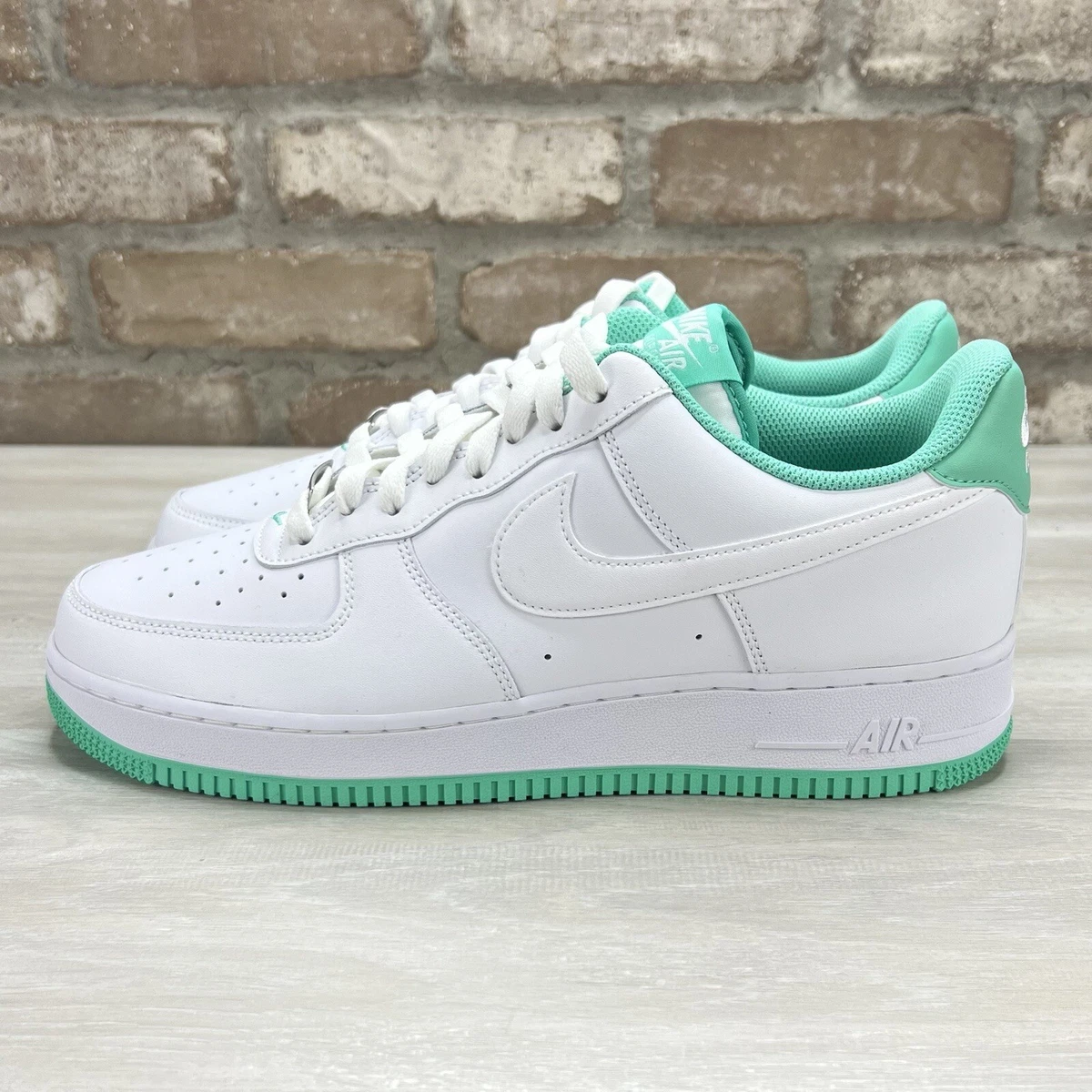 Nike Air Force 1 07 Shoes